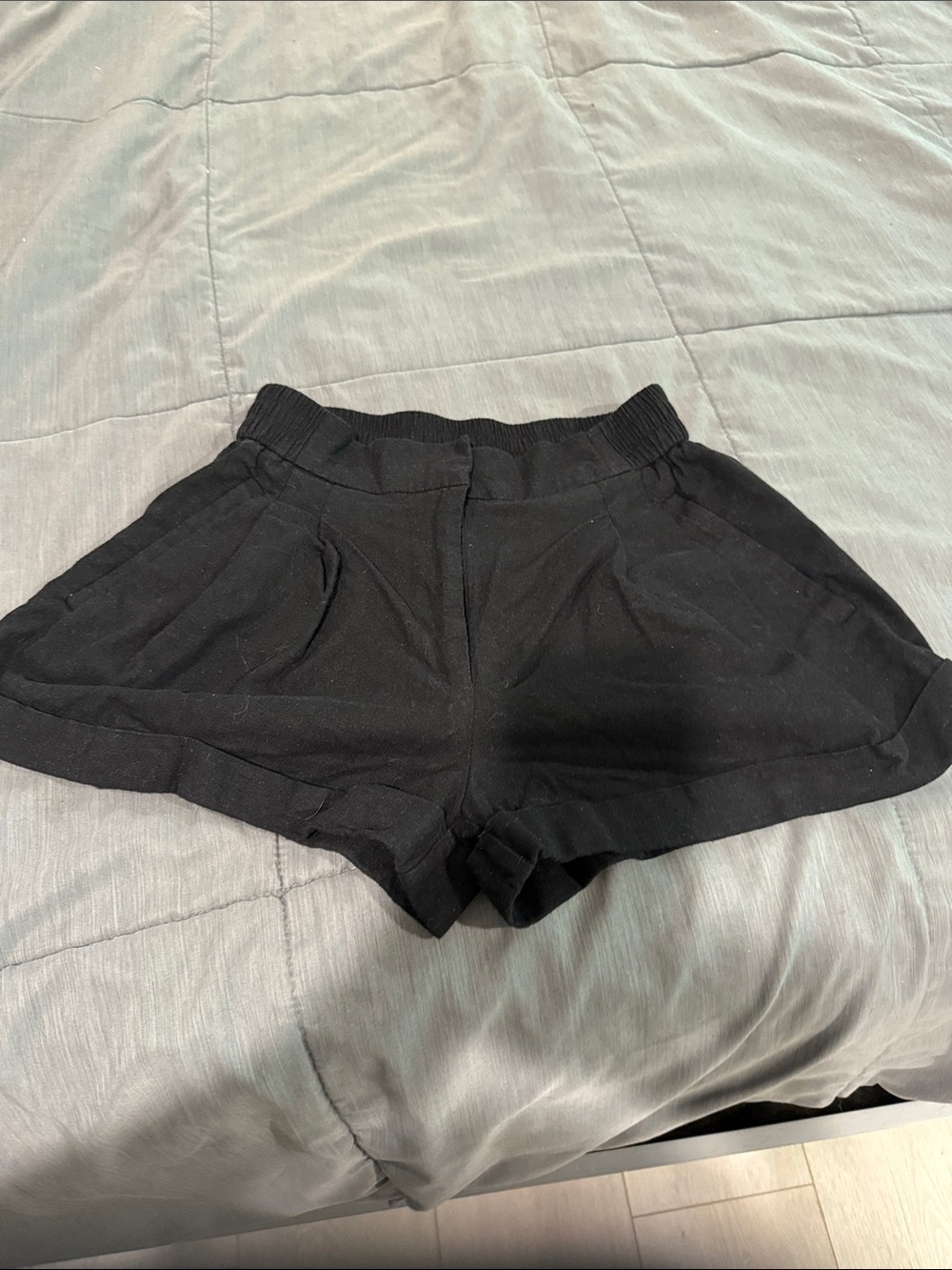 Forever 21 Black Women's Elastic-Waist Casual Shorts
